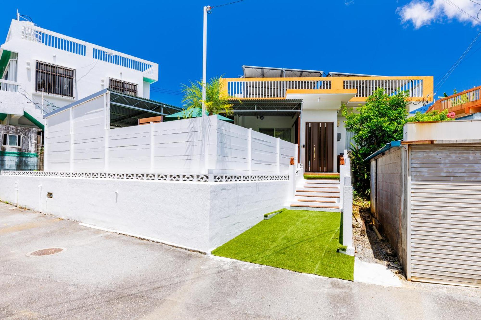新規オープン サウナ Bbq ジャグジー付き 最大7名 無料駐車場4台 ビーチまで車で5分 Sky House Villa อุรุมะ ภายนอก รูปภาพ