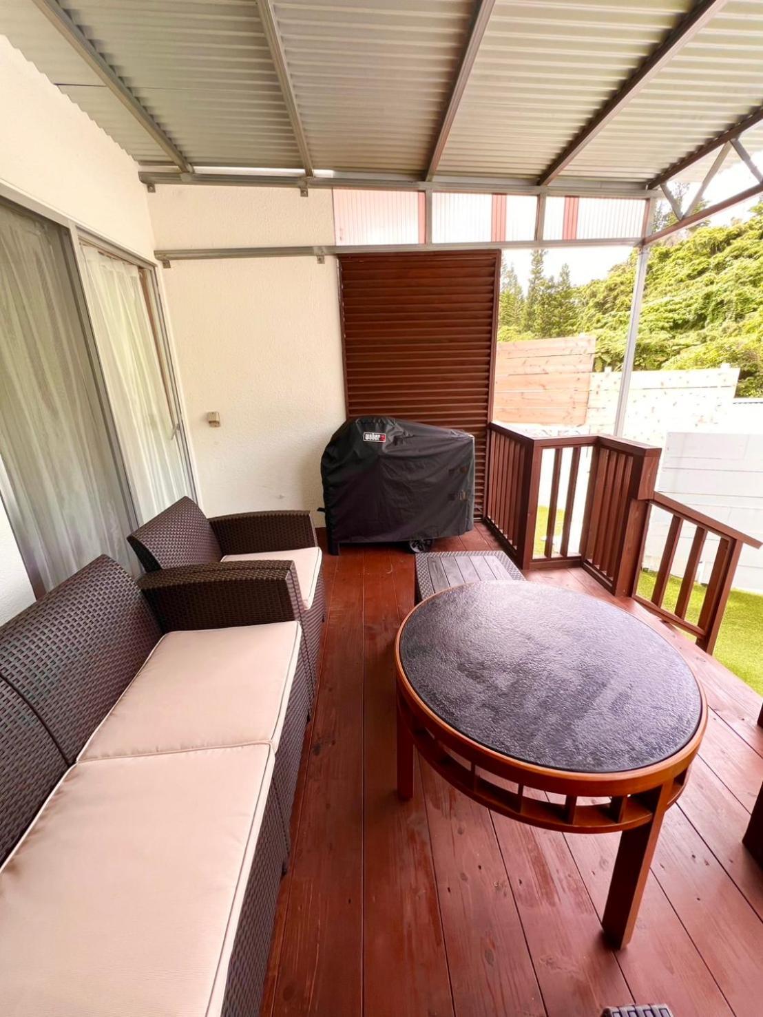 新規オープン サウナ Bbq ジャグジー付き 最大7名 無料駐車場4台 ビーチまで車で5分 Sky House Villa อุรุมะ ภายนอก รูปภาพ